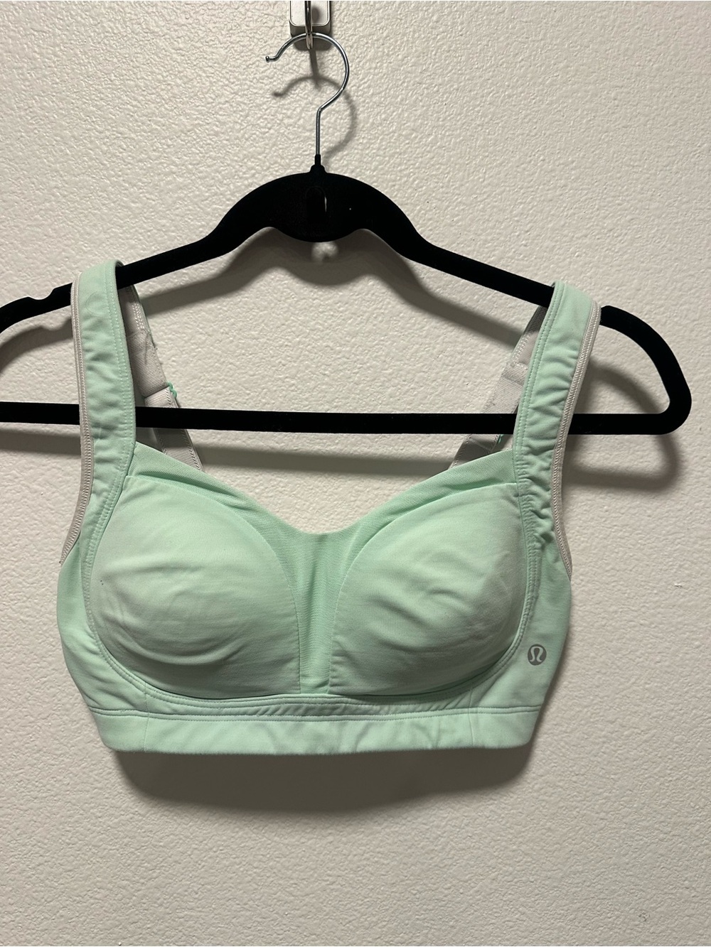 lululemon athletica Light Mint Padded Support Sports Bra